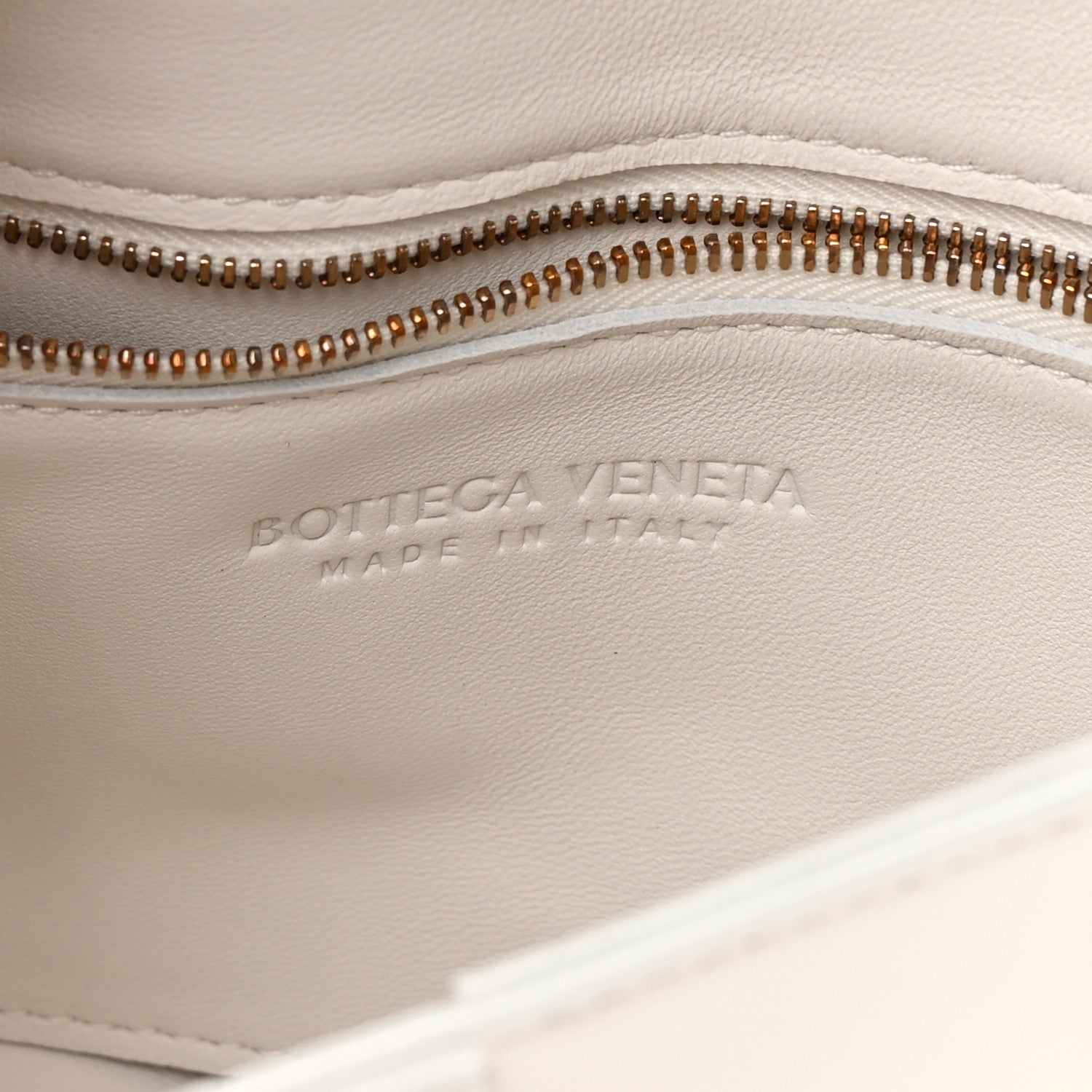 Bottega Veneta Lambskin Maxi Intrecciato Cassette Crossbody Bag White 6 of 10