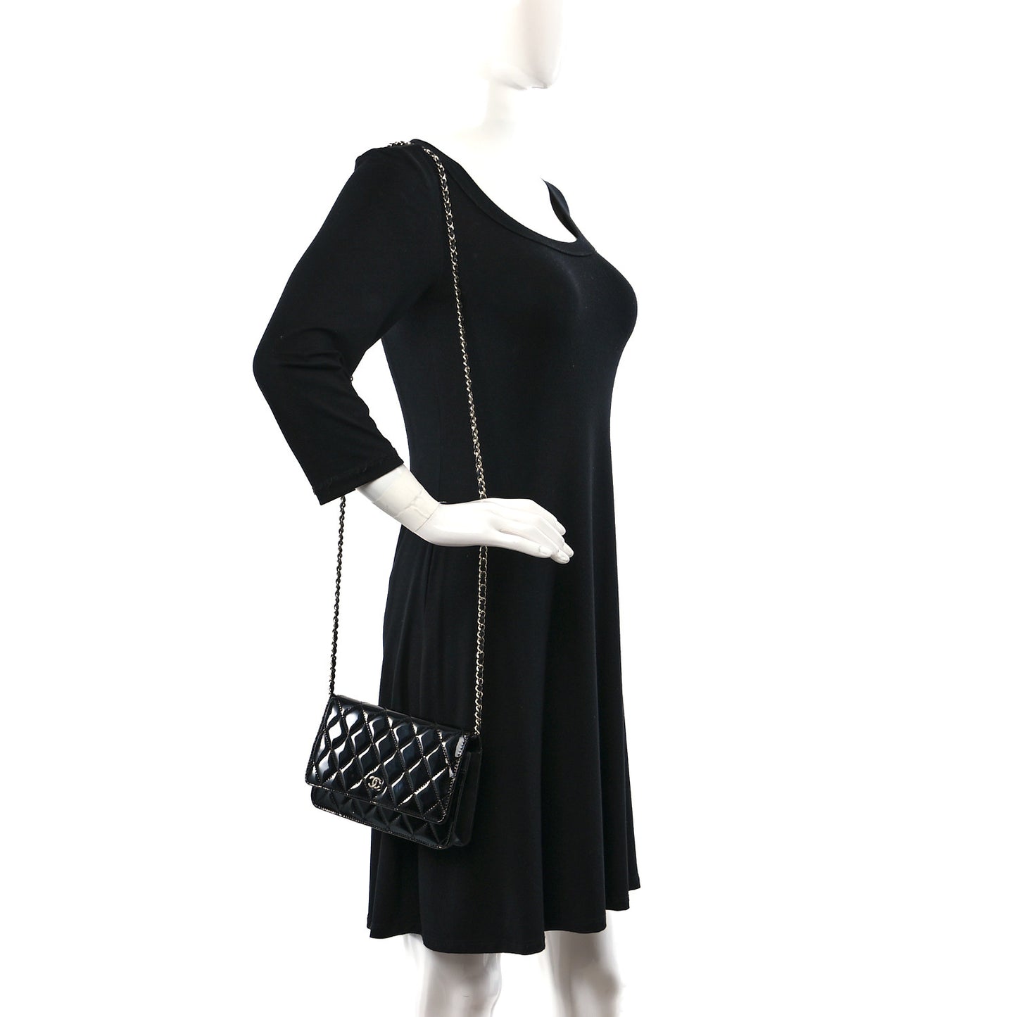 Patent Quilted Wallet On Chain WOC Black