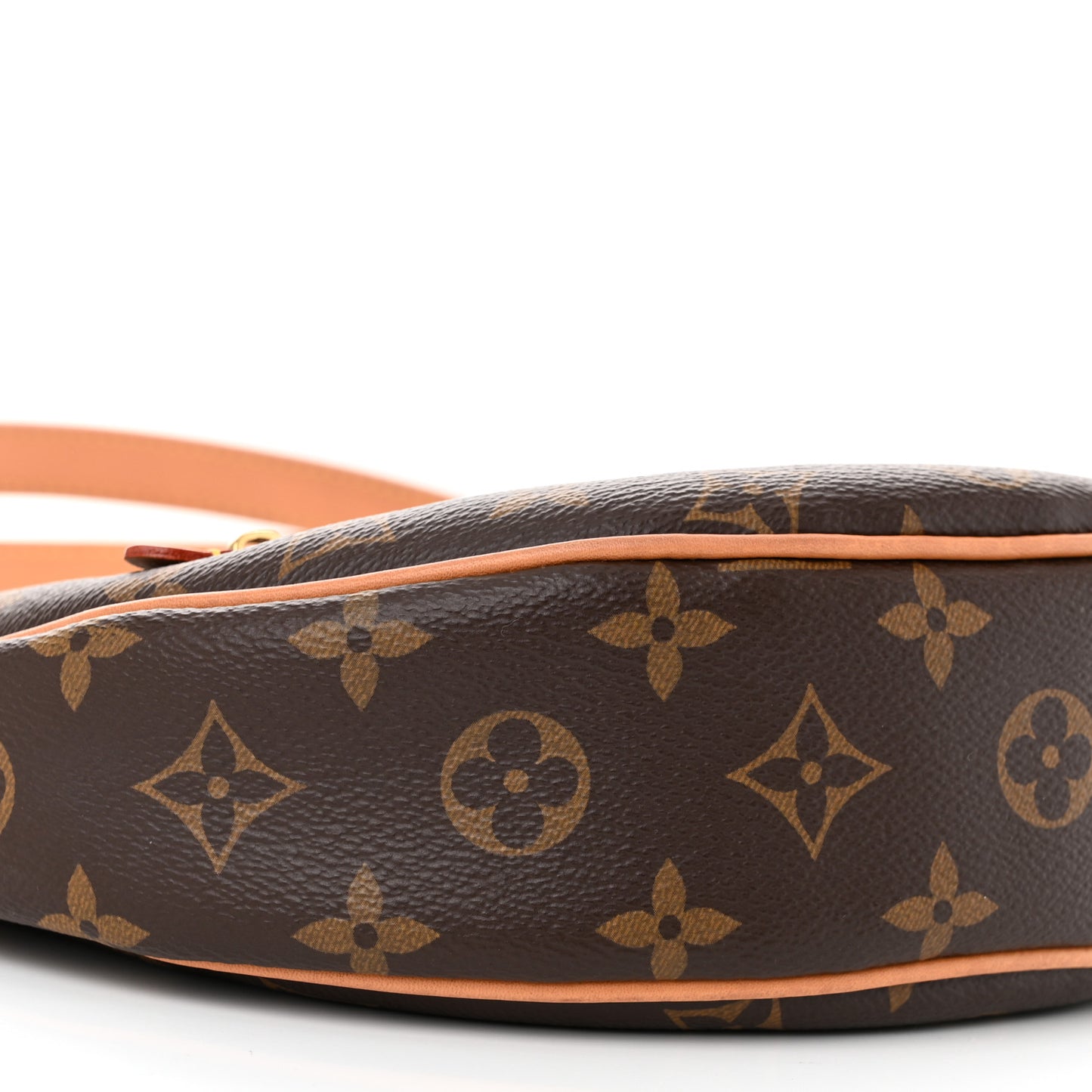 Monogram Loop