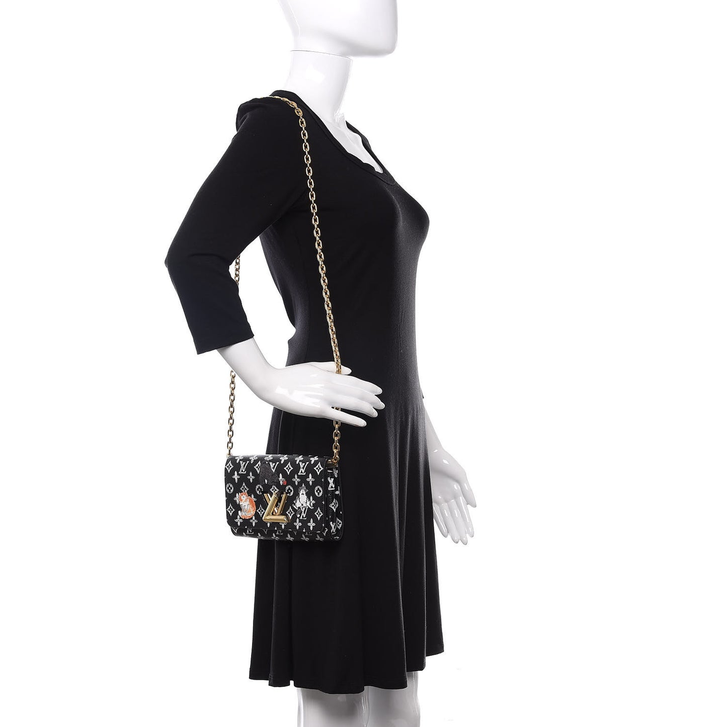 Catogram Twist Chain Wallet Black