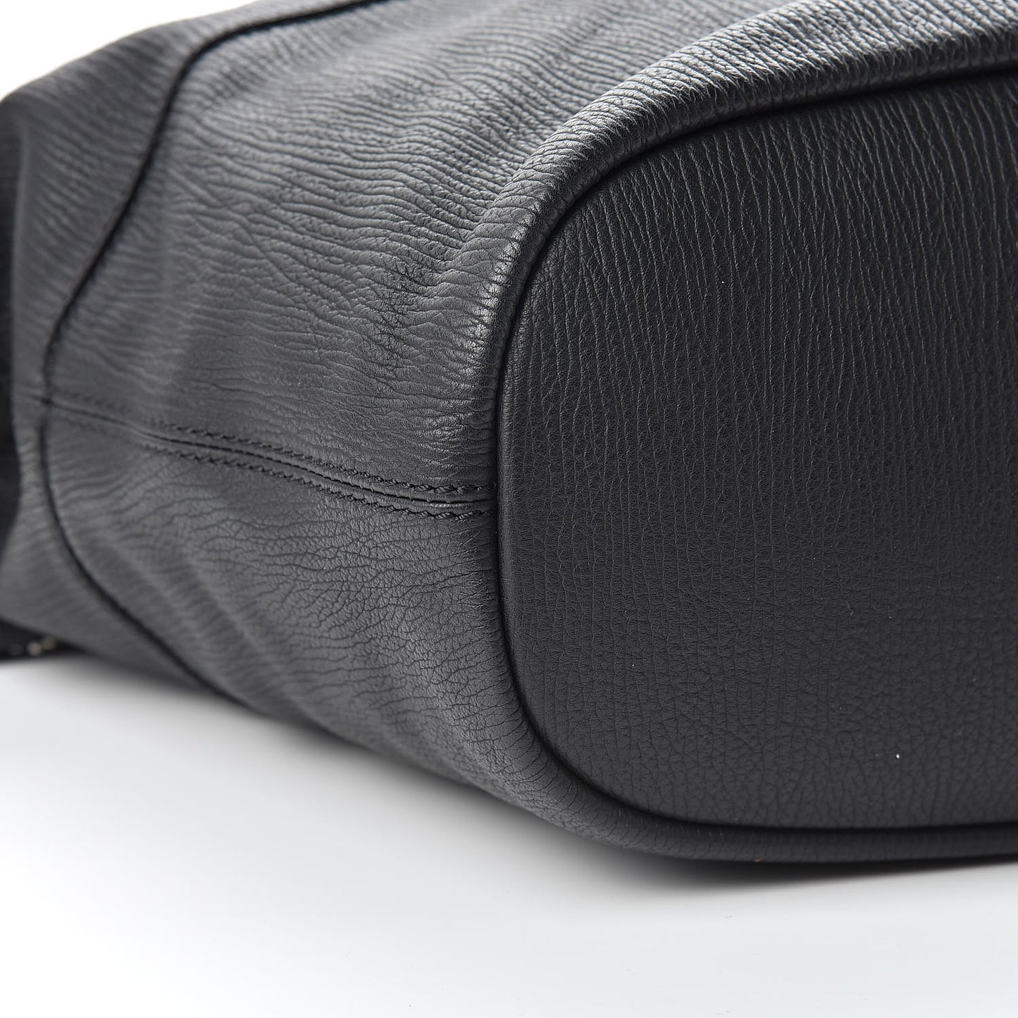 Textured Calfskin Medium Nightingale Black