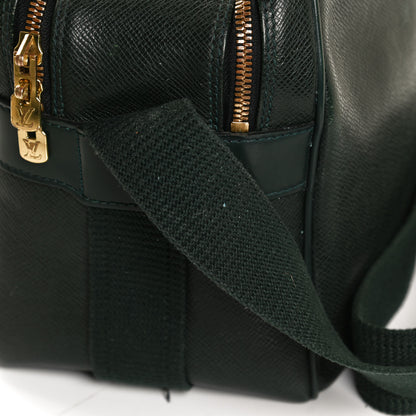 Louis Vuitton Taiga Reporter Messenger Epicea 11 of 11