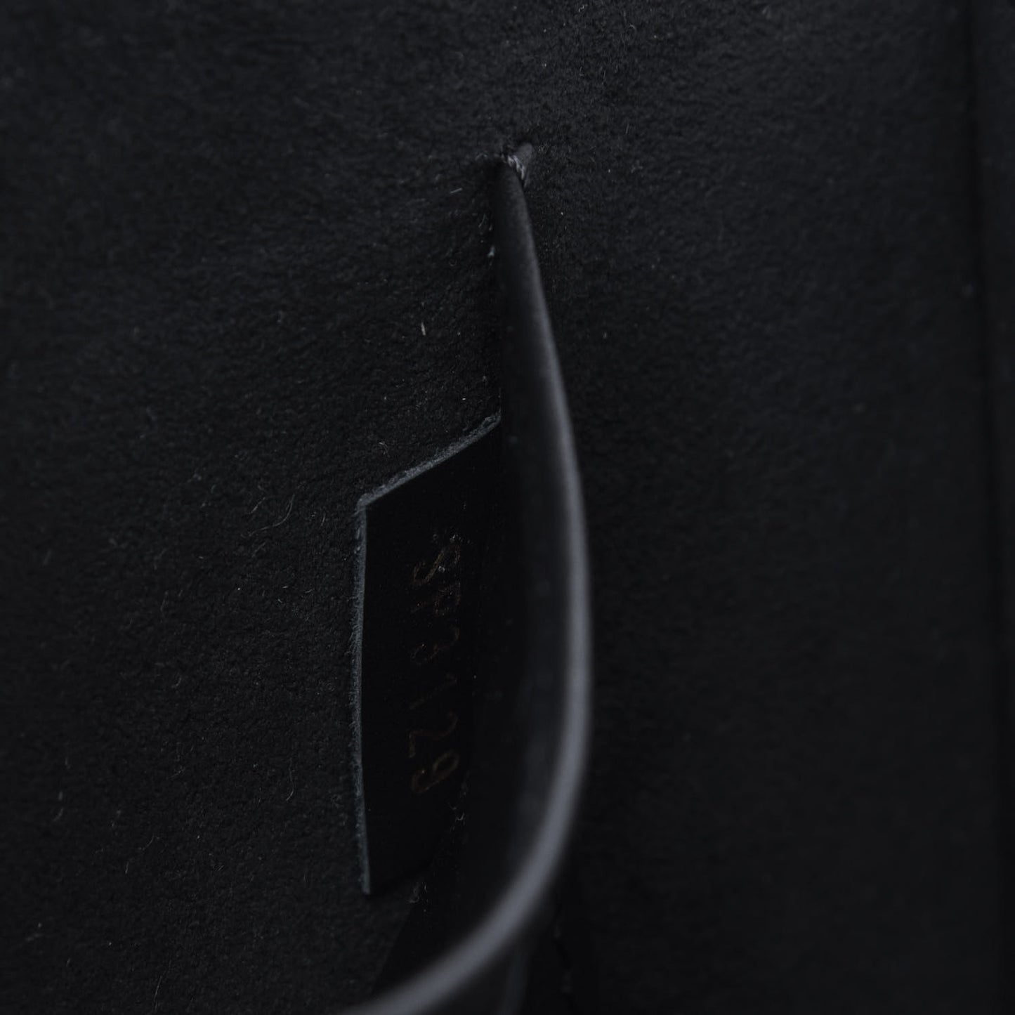 Reverse Monogram Dauphine Chain Wallet