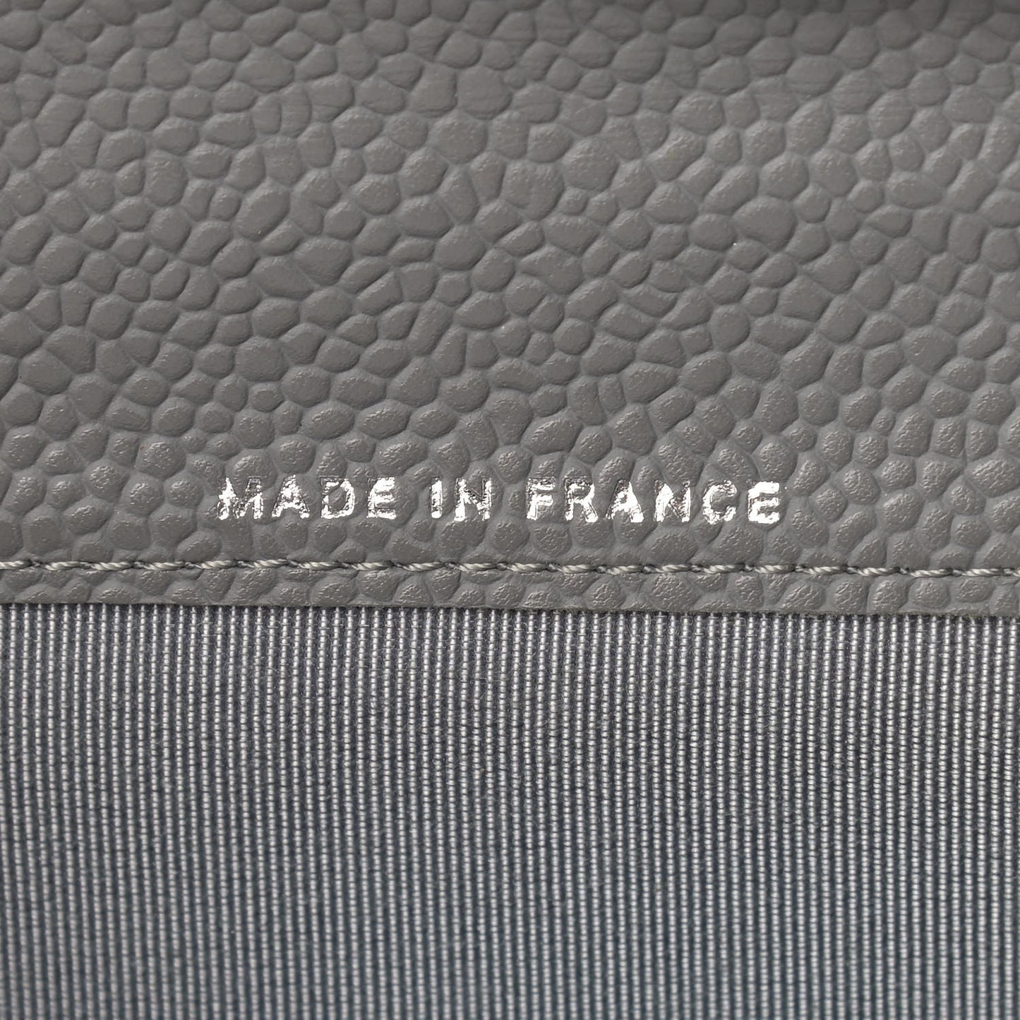 Caviar Quilted Yen Wallet Grey
