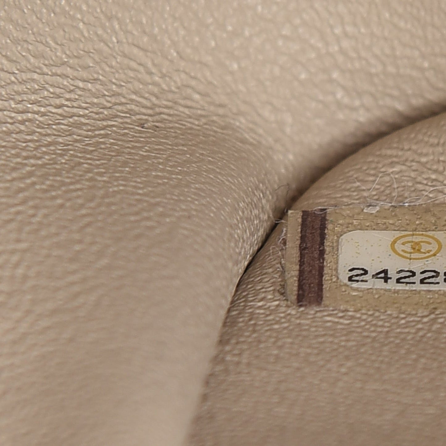 Caviar Small Flap Light Beige