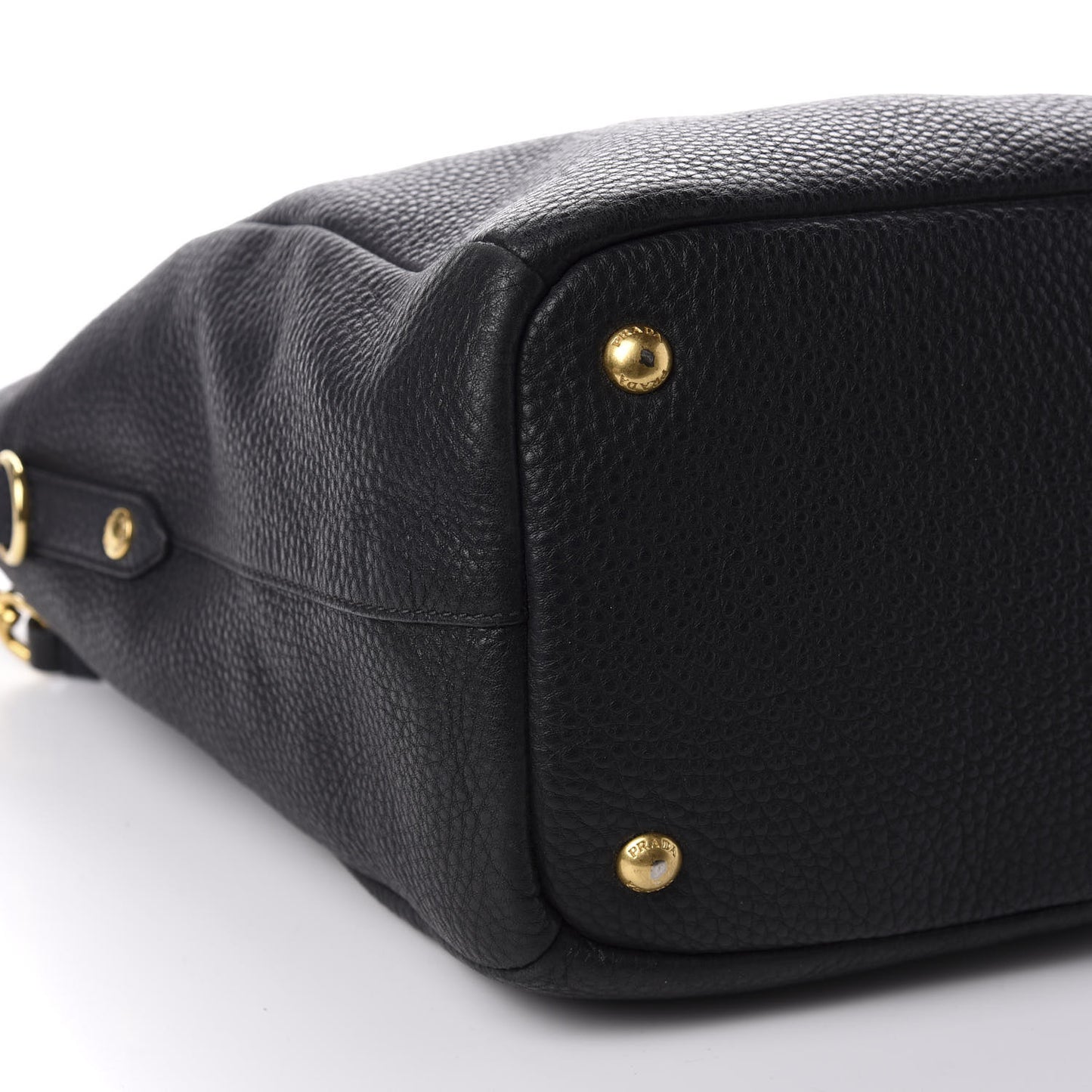 Vitello Daino Shoulder Bag Black