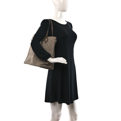 Louis Vuitton Mahina Hina MM Galet 2 of 8
