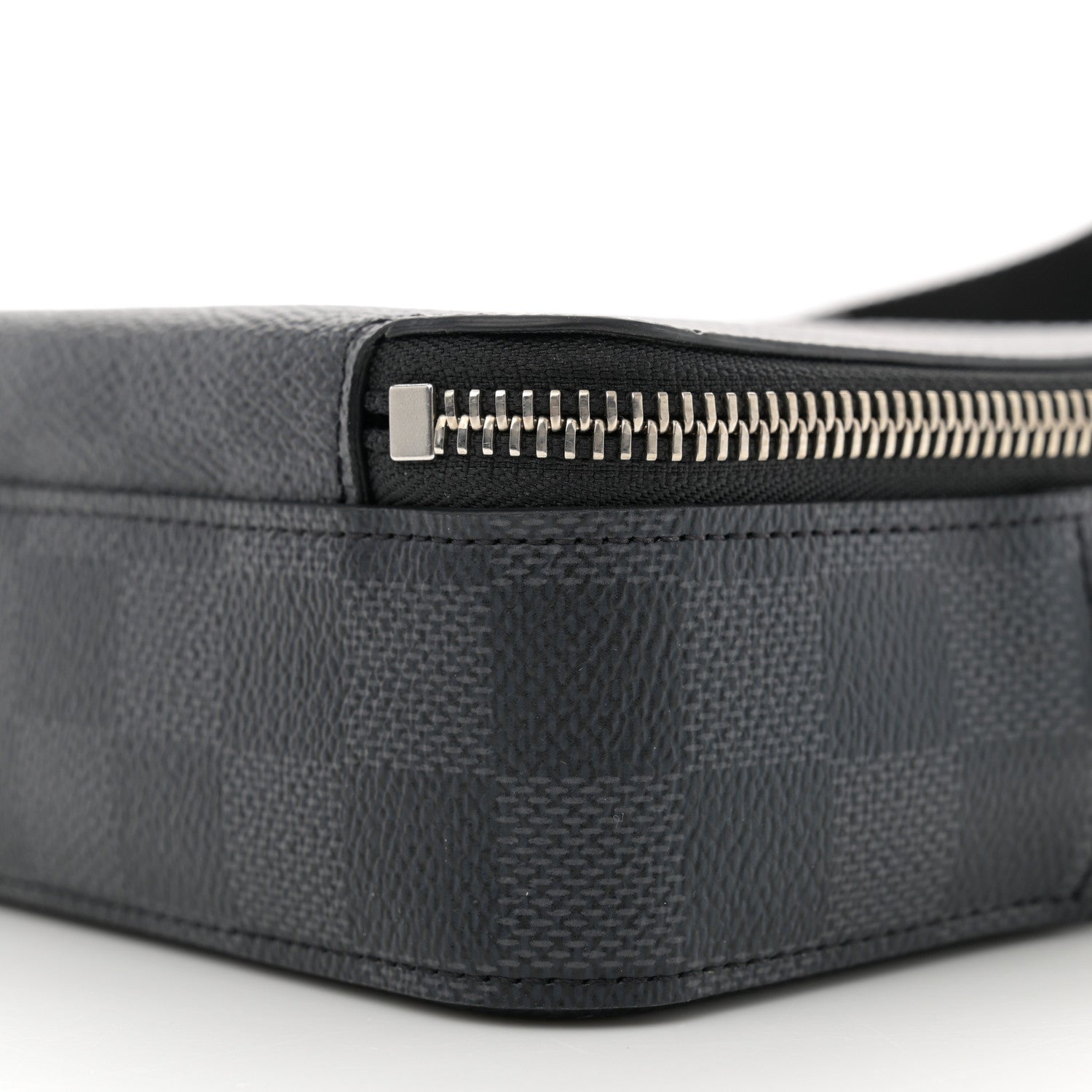 Louis Vuitton Damier Graphite Alpha Wearable Wallet 9 of 9