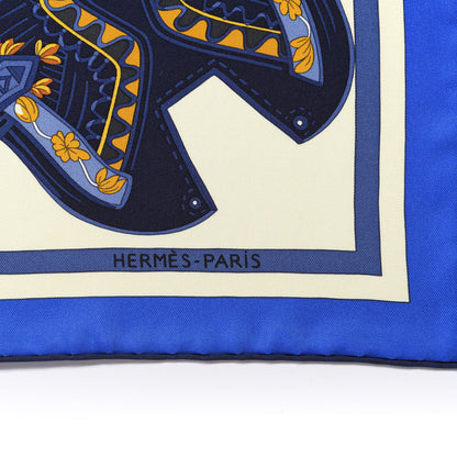 Hermes Silk Tapis De Selle Scarf 90 Vanille Bleu Royal Gold 3 of 5