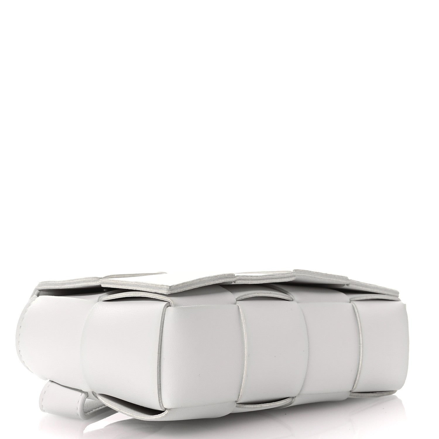 Bottega Veneta Nappa Maxi Intreccio The Belt Cassette Bag White 4 of 10