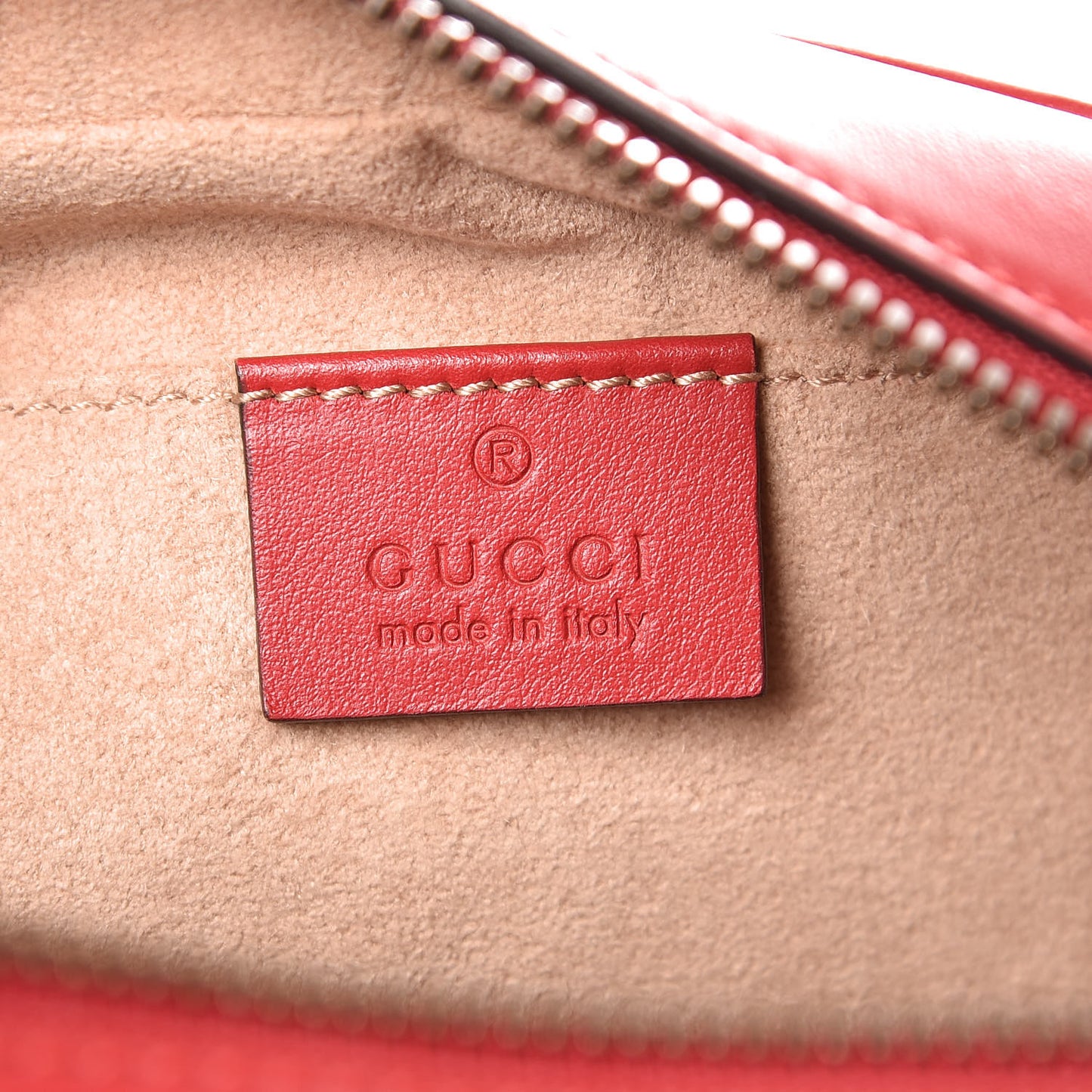 Calfskin Matelasse Small GG Marmont Chain Shoulder Bag Hibiscus Red