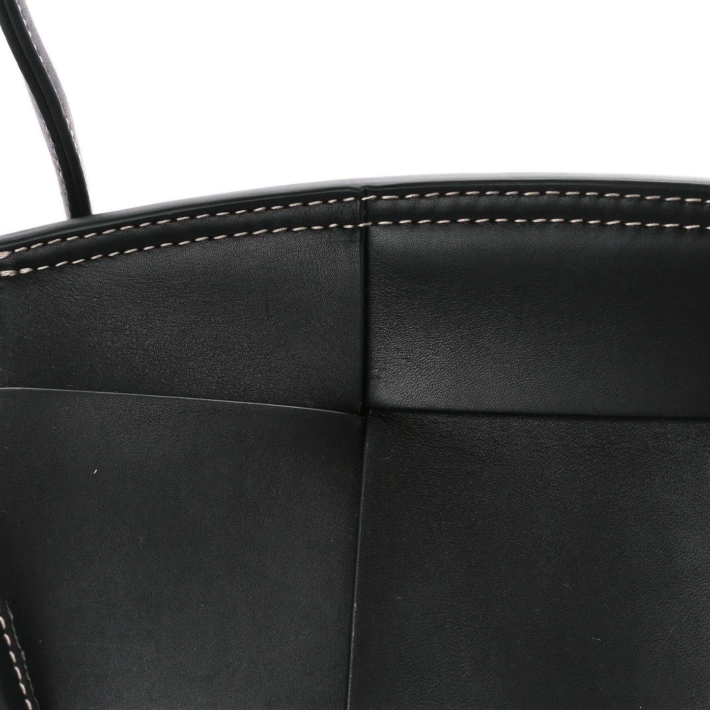 French Calfskin Maxi Intrecciato Arco 33 Black