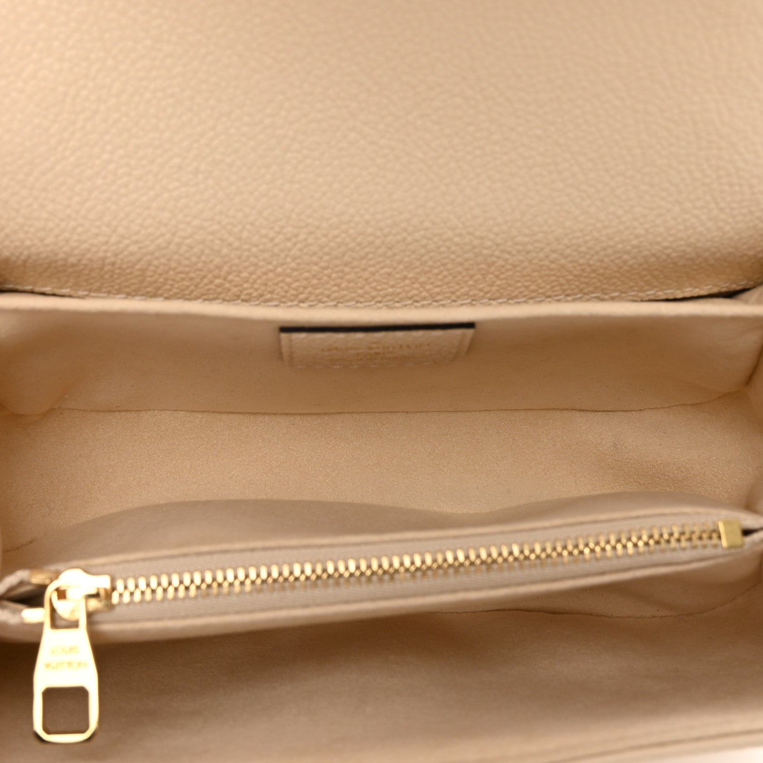 Louis Vuitton Empreinte Pochette Metis East West Cream 6 of 9