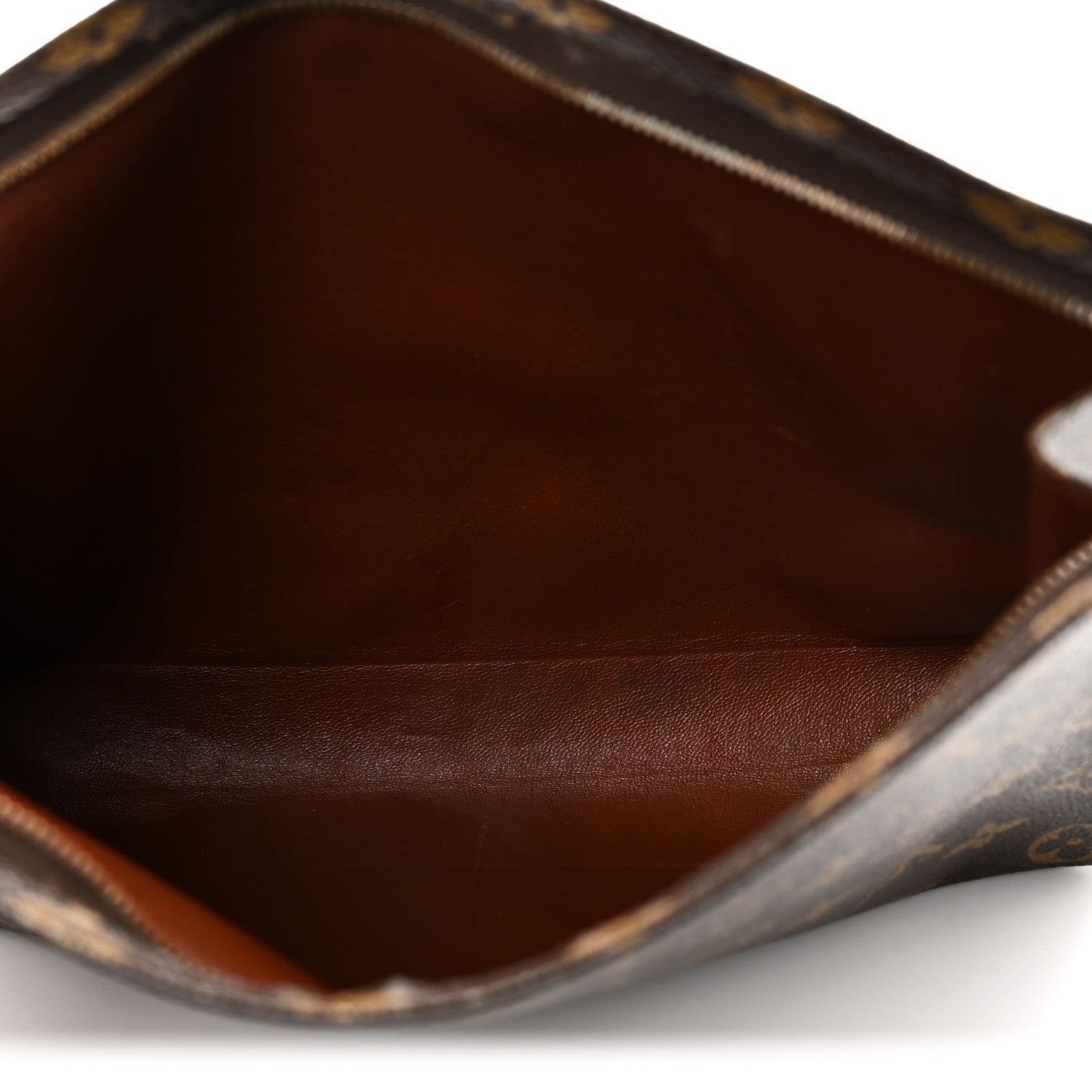 Louis Vuitton Monogram Toiletry Pouch 26 5 of 6