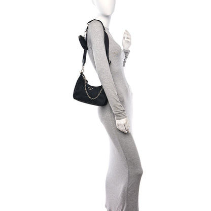 Prada Nylon Re-Edition 2005 Shoulder Bag Black 3 of 10