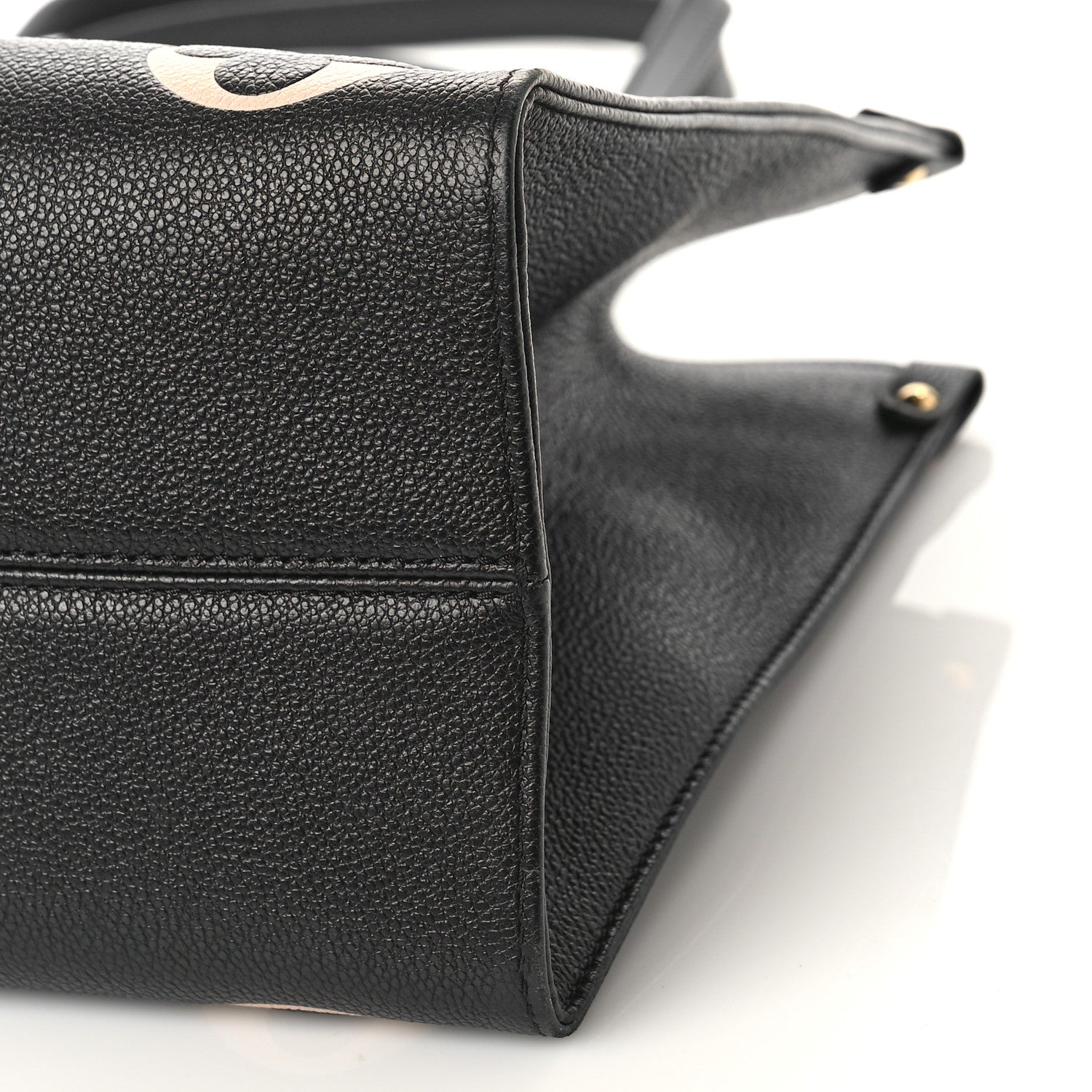 Louis Vuitton Empreinte Monogram Giant Onthego MM Black Beige 8 of 10