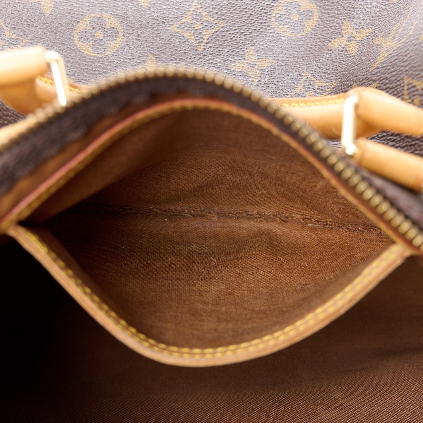 LOUIS VUITTON Monogram Speedy 25
