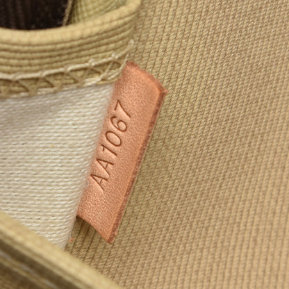 Louis Vuitton Monogram Sirius 70 7 of 15