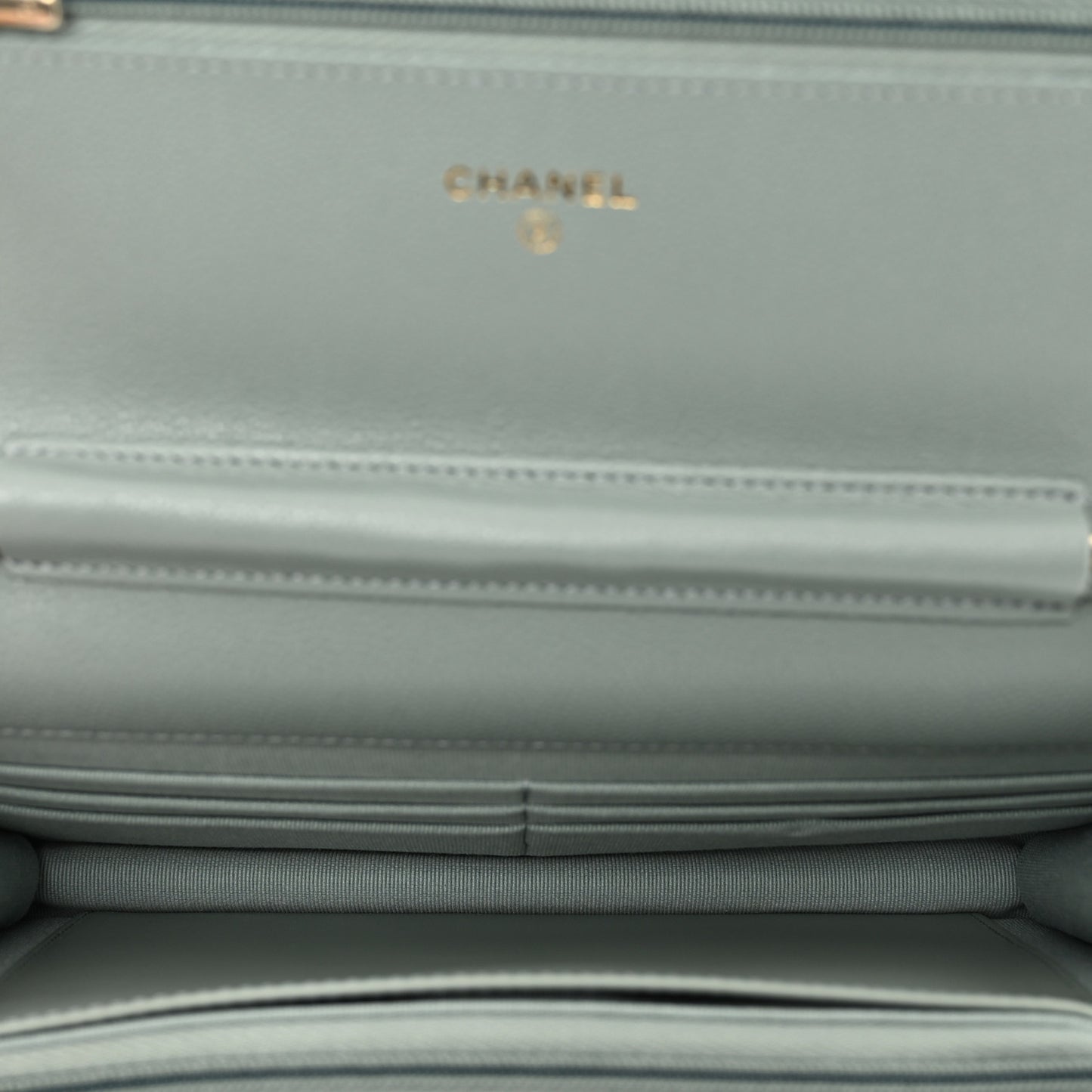 Caviar Quilted Wallet On Chain WOC Grey