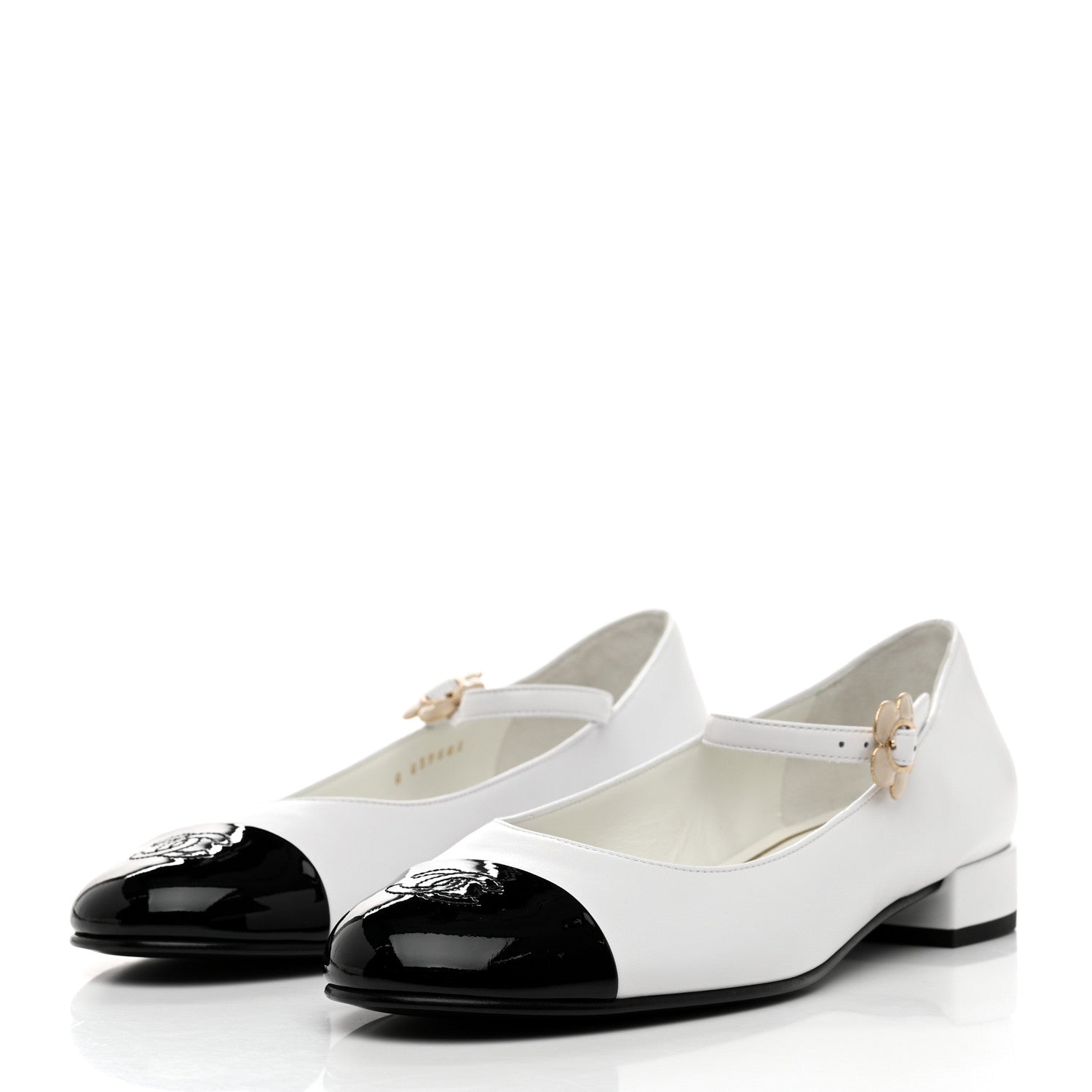 Chanel Patent Lambskin Mary Jane Flats 41 White Black 3 of 8