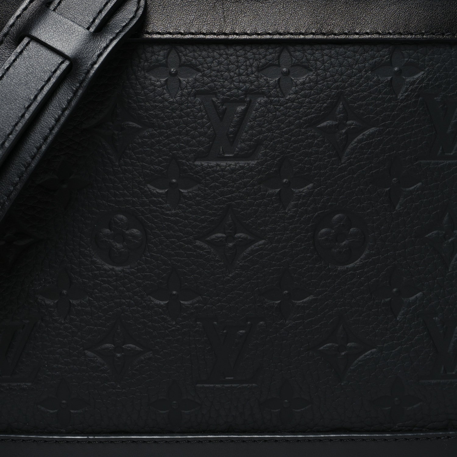 Louis Vuitton Taurillon Monogram Solar Ray Soft Trunk Black 7 of 13