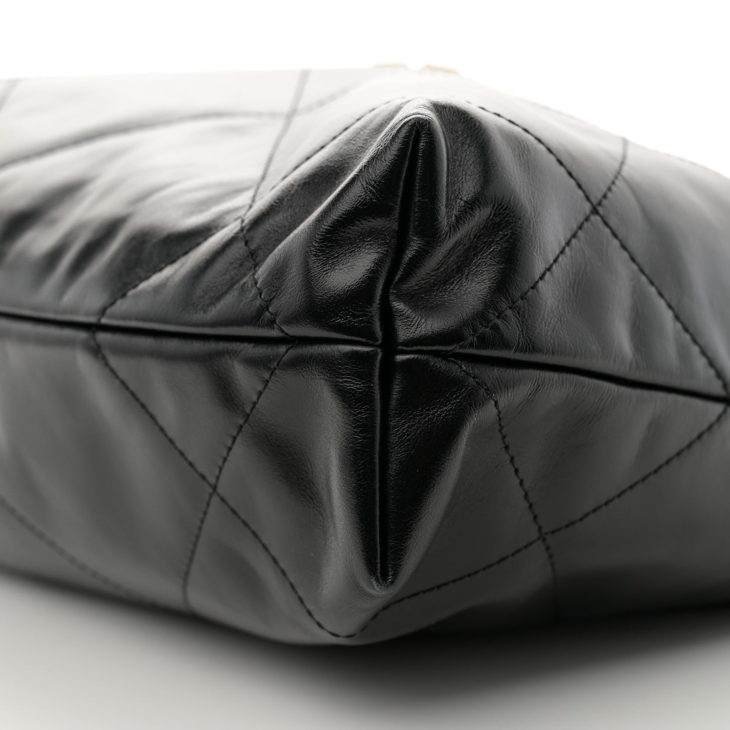 Shiny Calfskin Quilted Small Chanel 22 Black