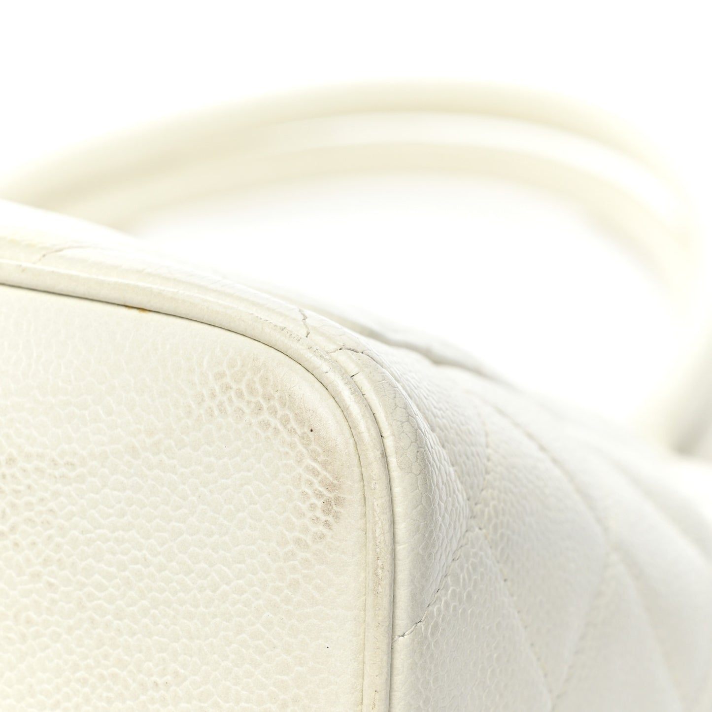Caviar Quilted Medallion Tote White