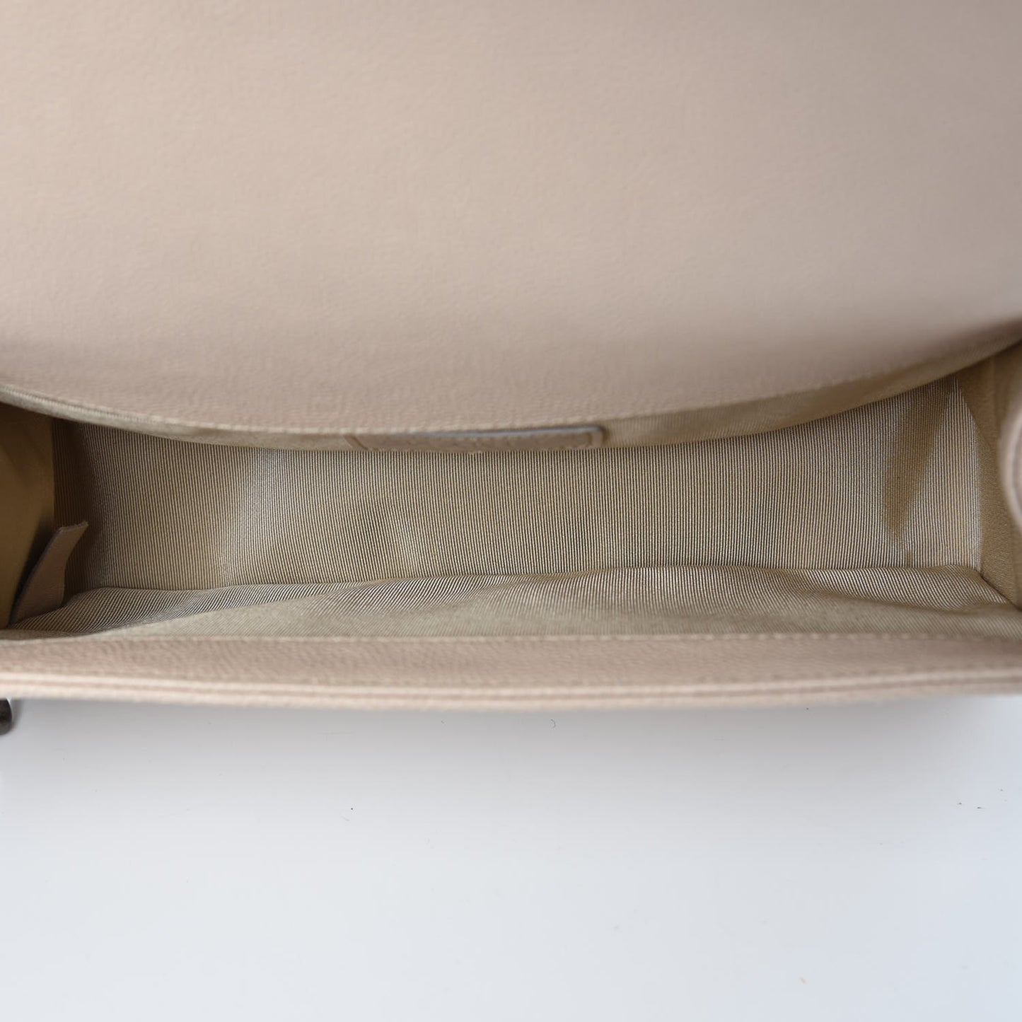 Caviar Quilted Medium Boy Flap Light Beige