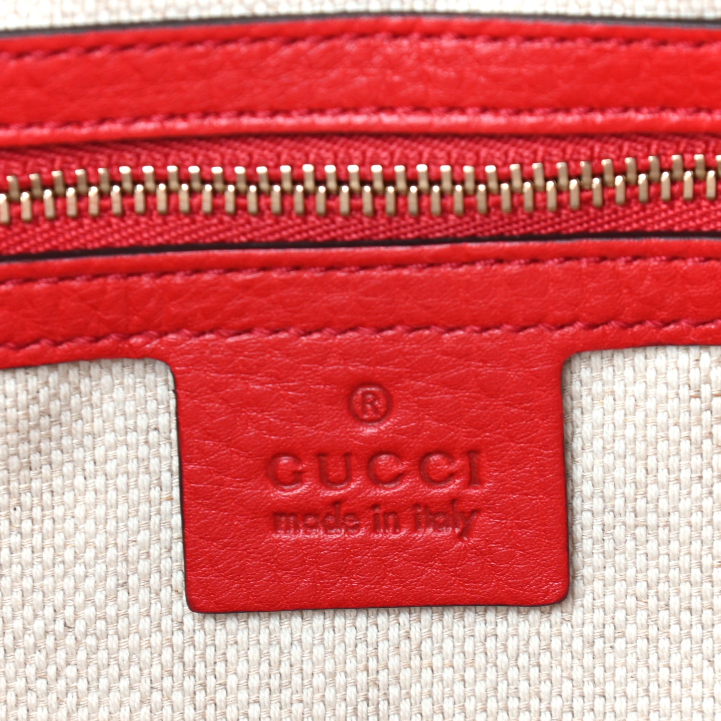 Pebbled Calfskin Medium Soho Chain Shoulder Bag Tabasco Red