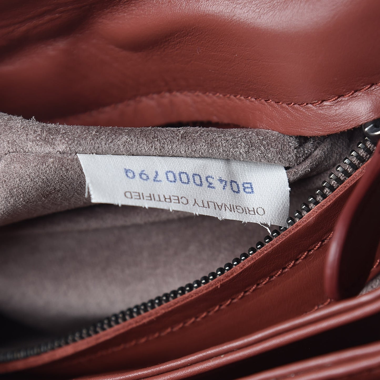 Calfskin Leggero Intrecciato Small Roma Brique