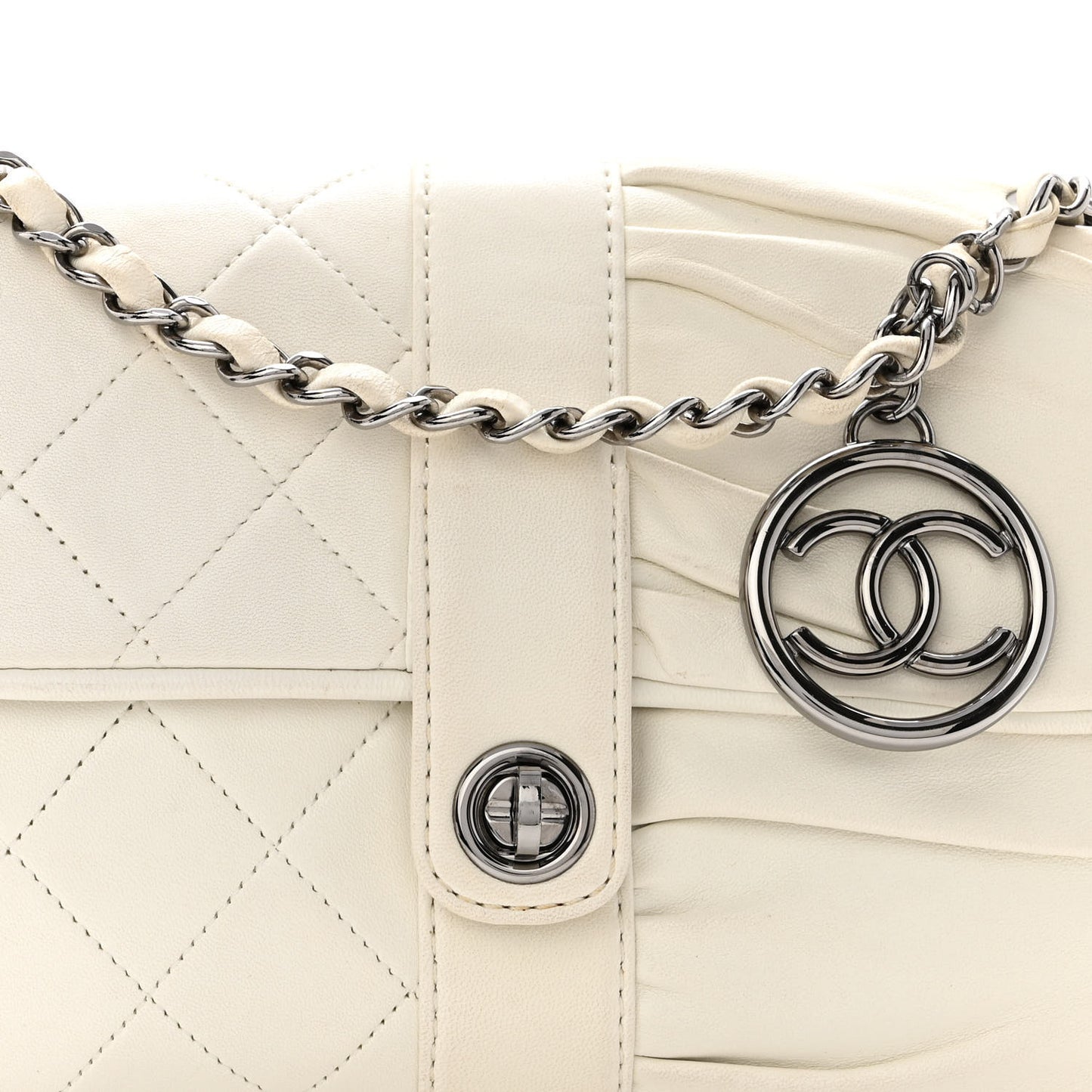 Lambskin Quilted Pile Ou Face Flap White
