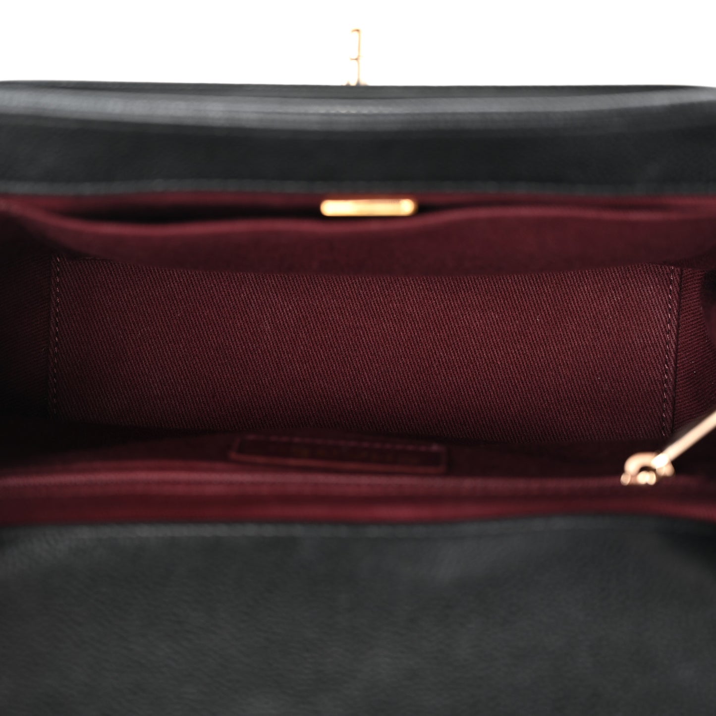 Caviar Quilted Medium Business Affinity Flap Black