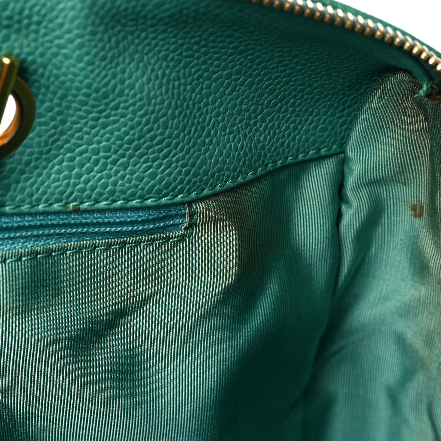 Caviar CC Large Shoulder Bag Green