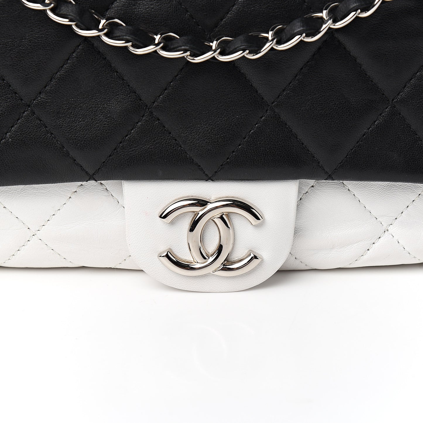 Lambskin Quilted Medium Flap Black White