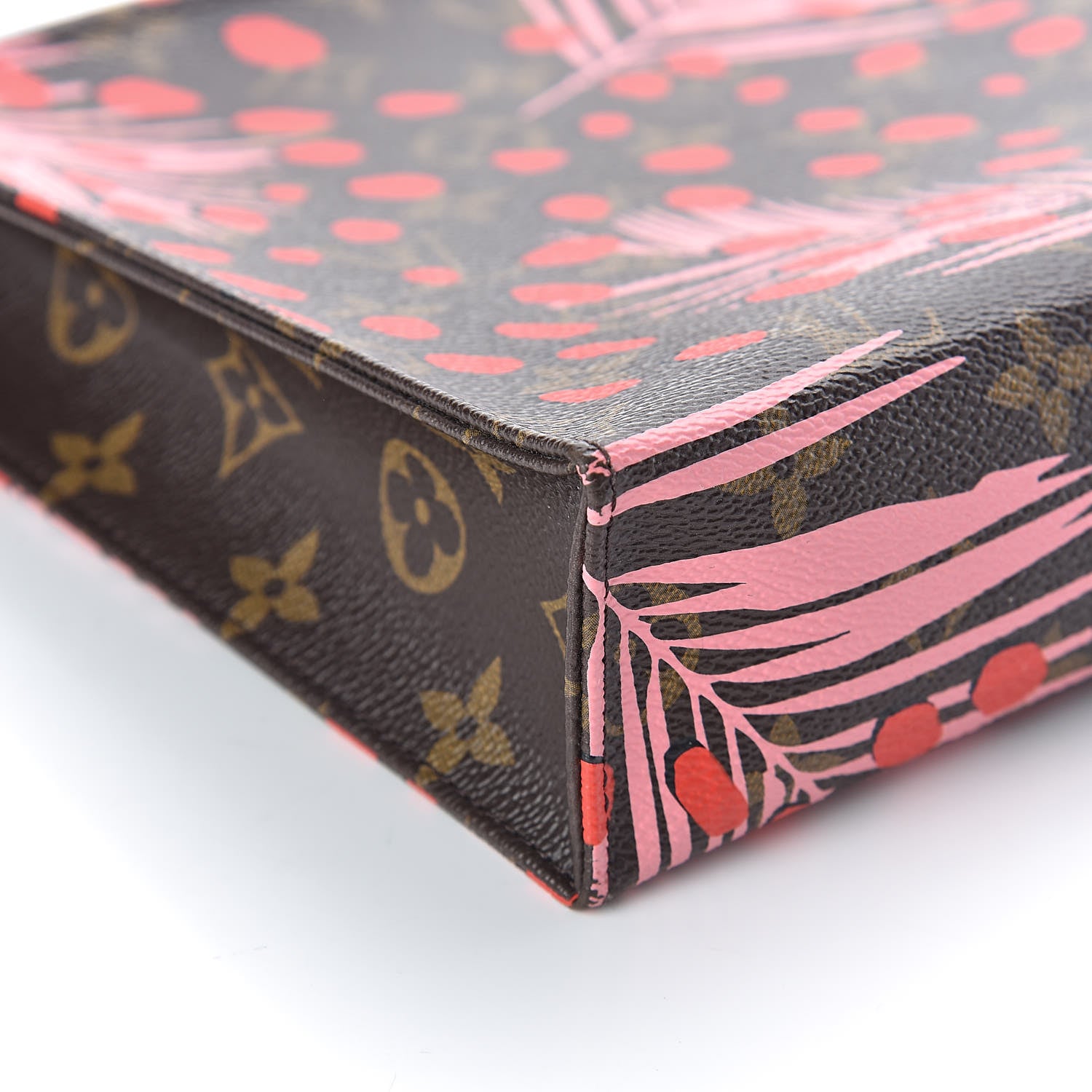 Louis Vuitton Monogram Jungle Dots Toiletry Pouch 26 Sugar Pink Poppy 8 of 9
