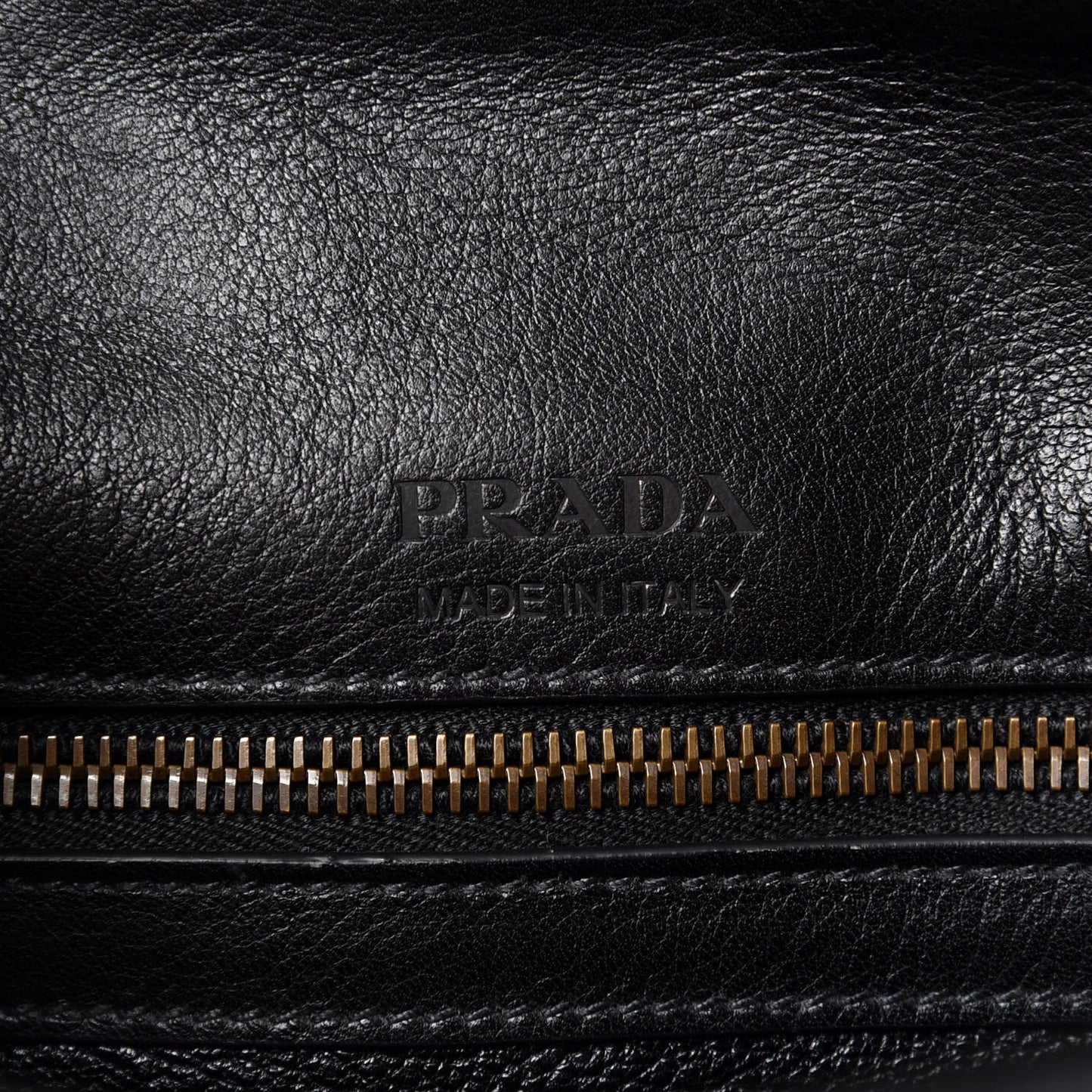 Vitello Crossbody Bag Black