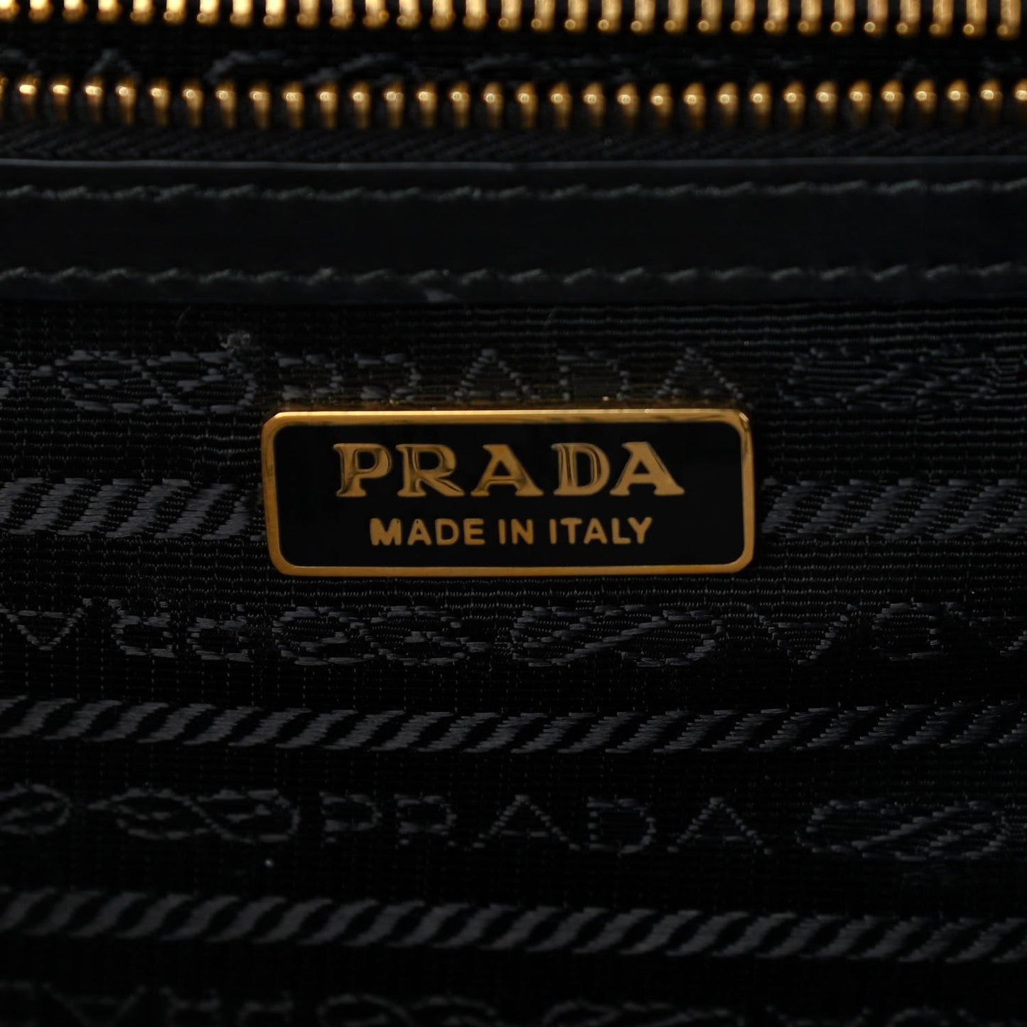 Saffiano Chain Crossbody Bag Black