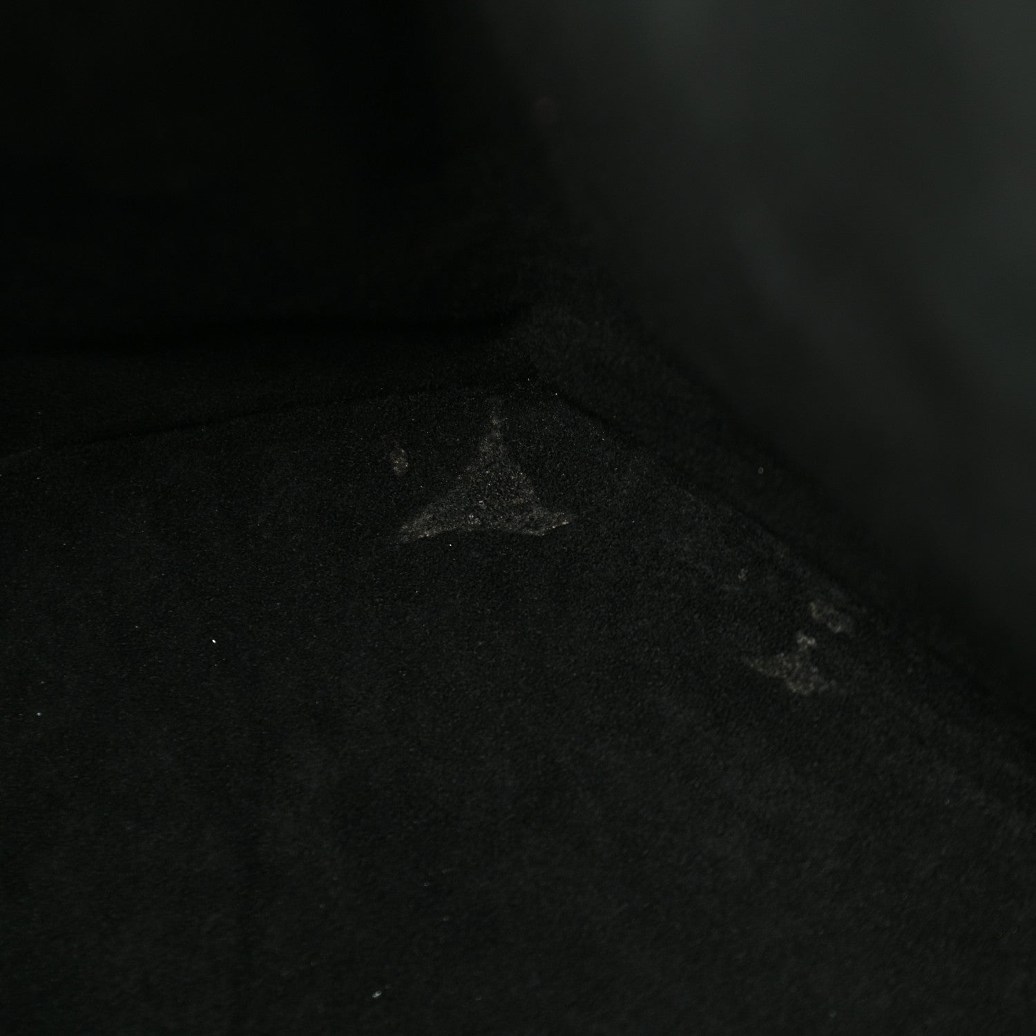 Louis Vuitton Epi Sac D'Epaule GM Black 9 of 12