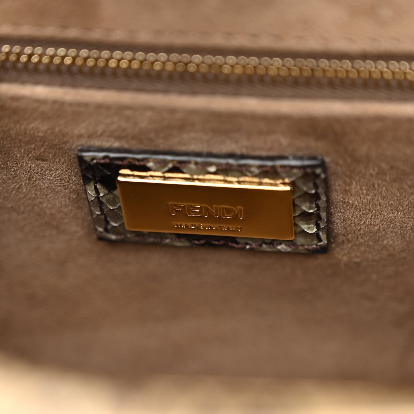 Snakeskin Camoscio Mini Peekaboo Iconic Satchel Asfalto Nocciola