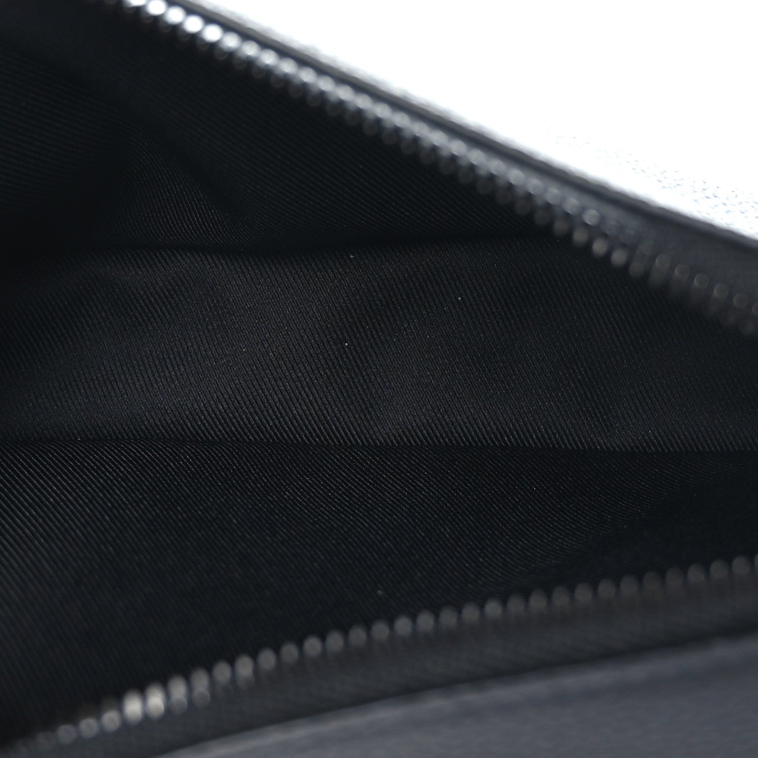 Louis Vuitton Calfskin Aerogram Alpha Wearable Wallet Black 6 of 9