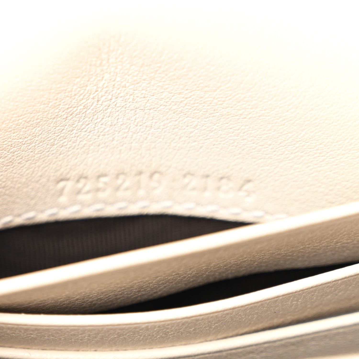 Gucci Roxy Calfskin Medium Blondie Chain Wallet Mystic White 8 of 14