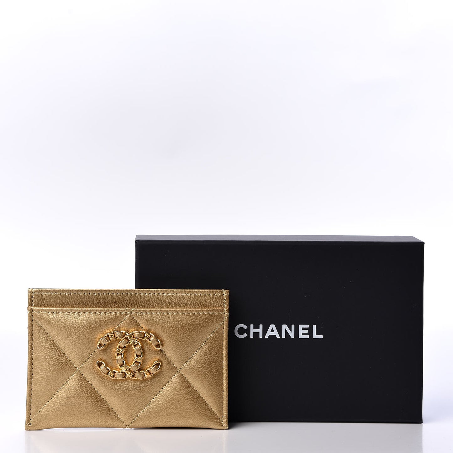 Metallic Goatskin Quilted Chanel 19 Card Holder Gold