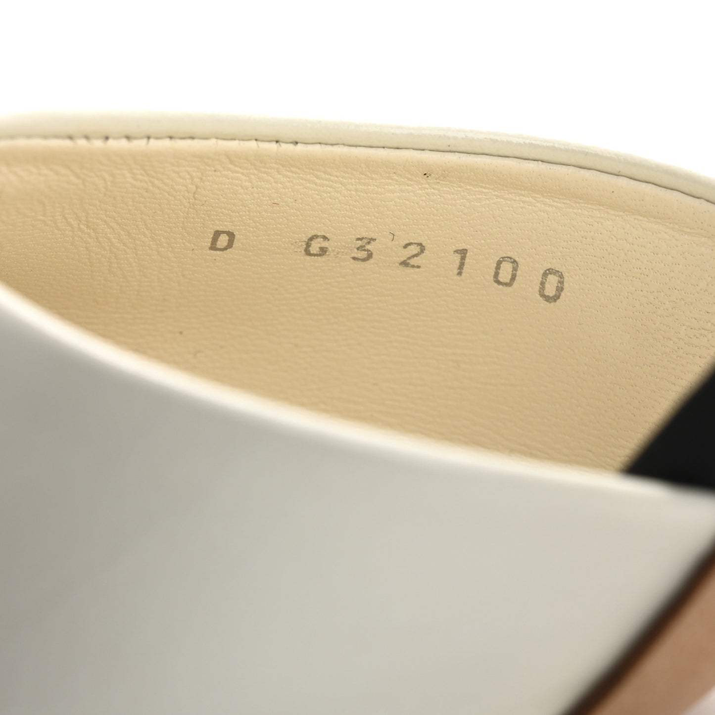 Patent Lambskin Grosgrain Cap Toe Pearl Mule 36.5 Ecru Black