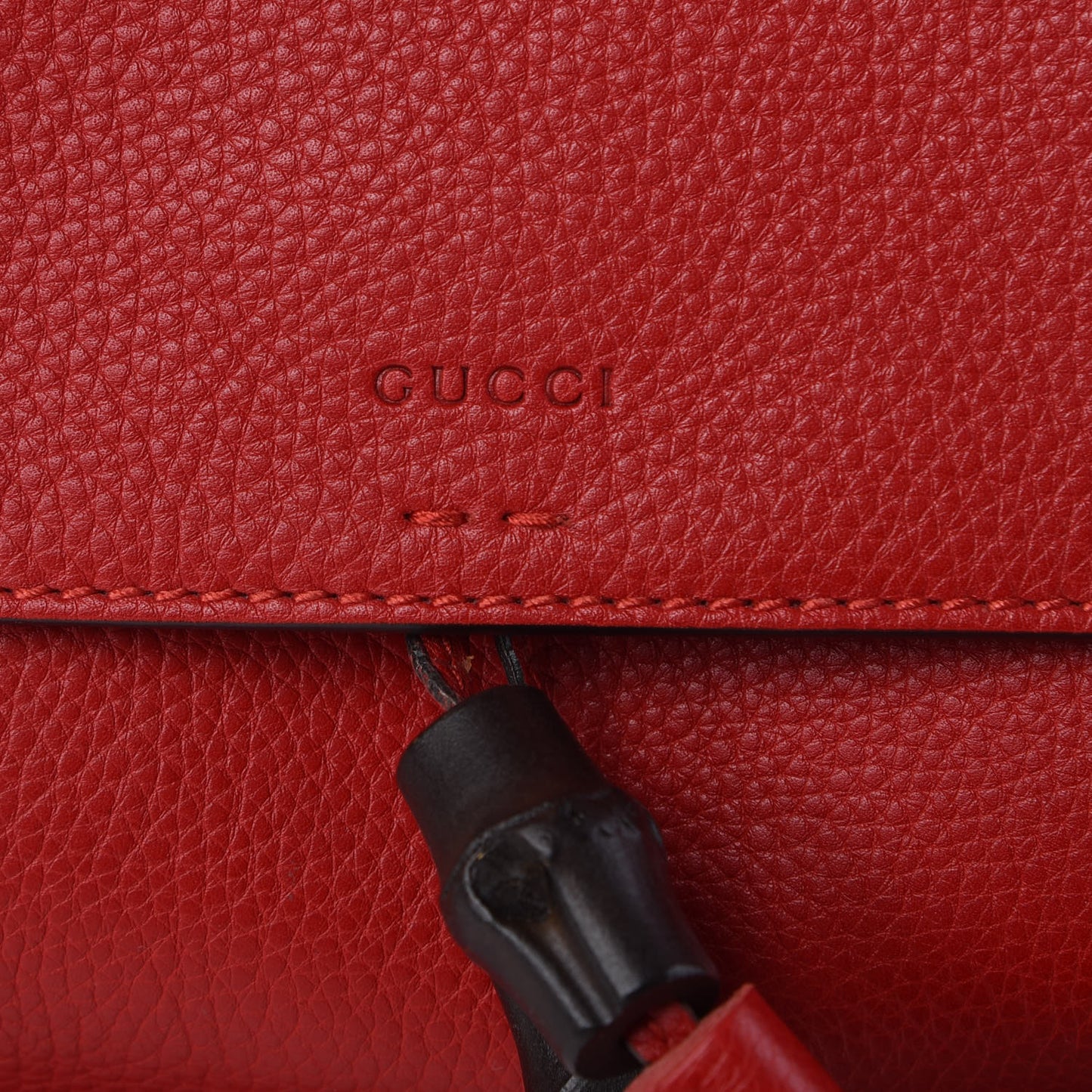 Pebbled Calfskin Medium Bamboo Daily Flap Shoulder Bag Red
