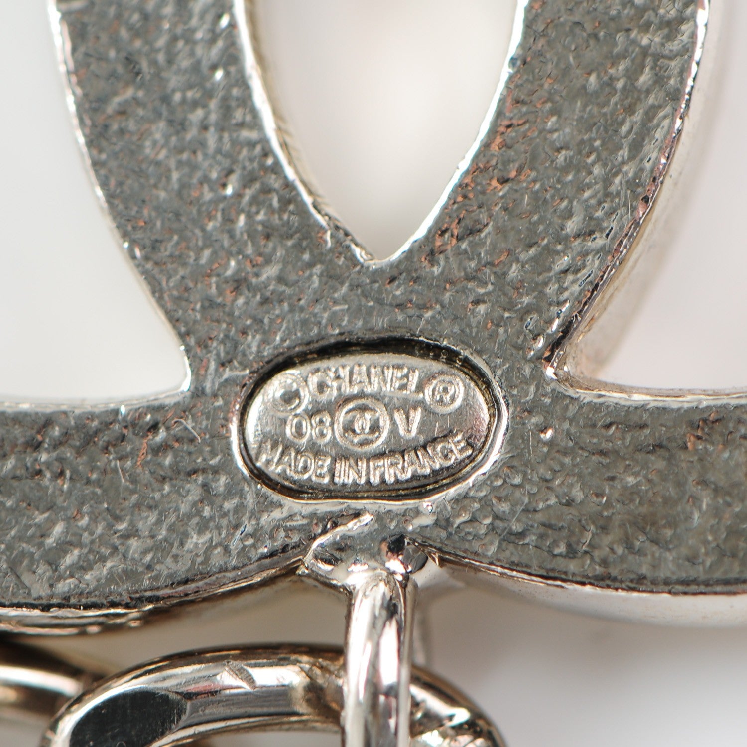 Chanel Enamel CC Chain Belt White Silver 3 of 3
