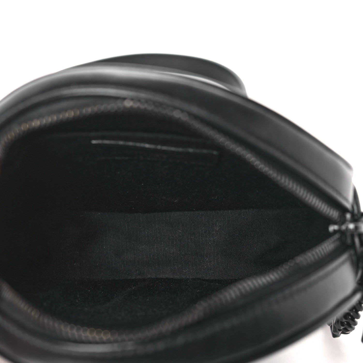 Saint Laurent Calfskin Matelasse Chevron Round Vinyle Camera Bag Black 5 of 8
