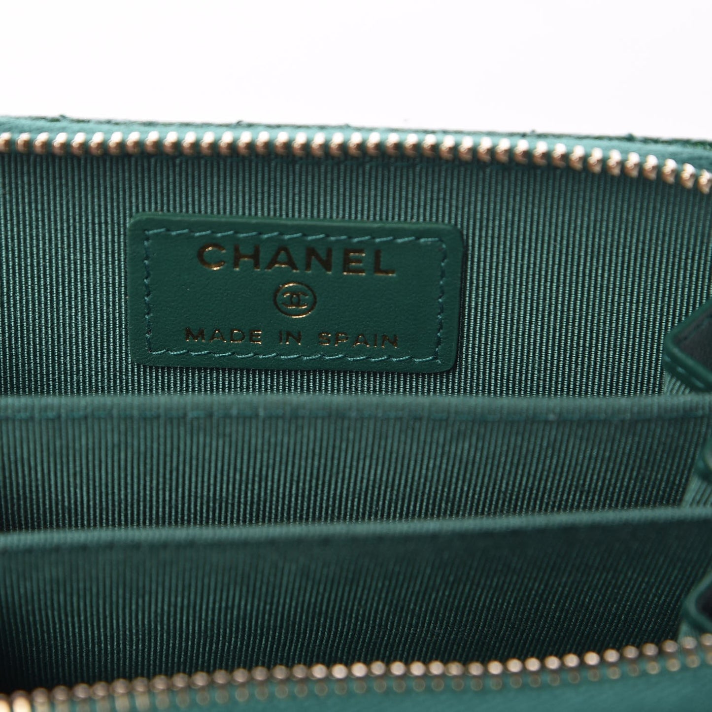 Metallic Caviar Quilted Zip Coin Purse Green