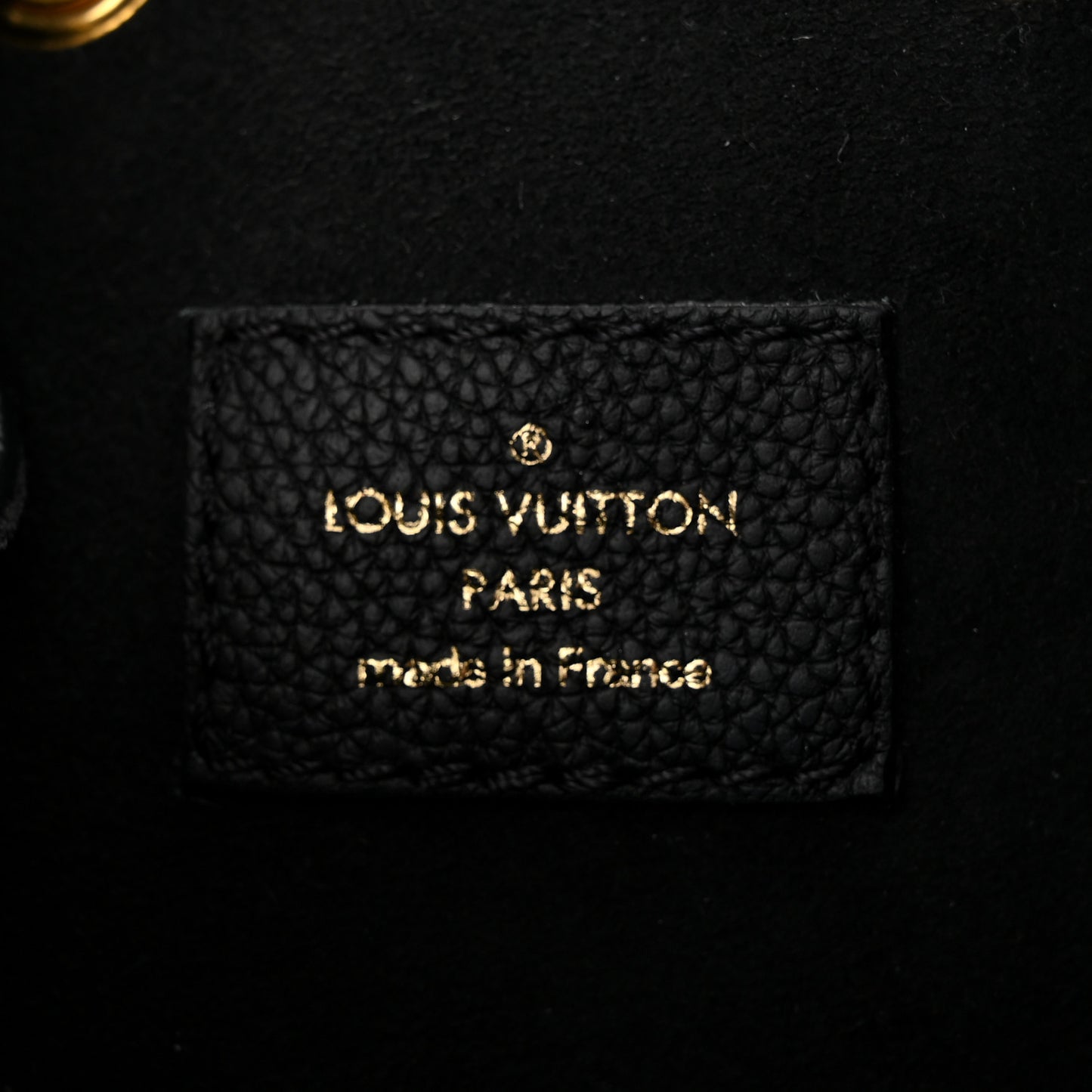 Calfskin Lockme Bucket MM Black