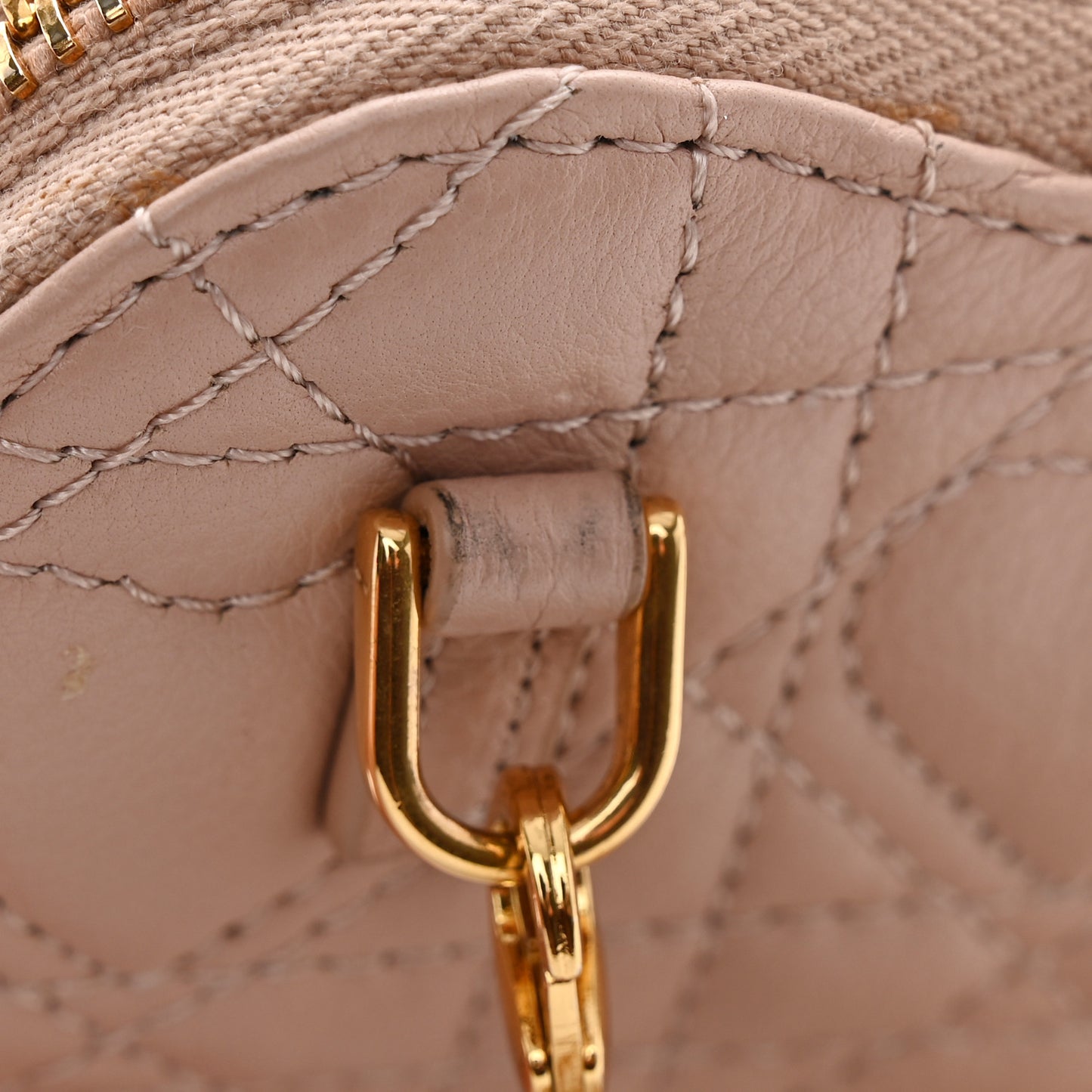 Calfskin Cannage Dioramour Caro Heart Pouch With Chain Rose Des Vents