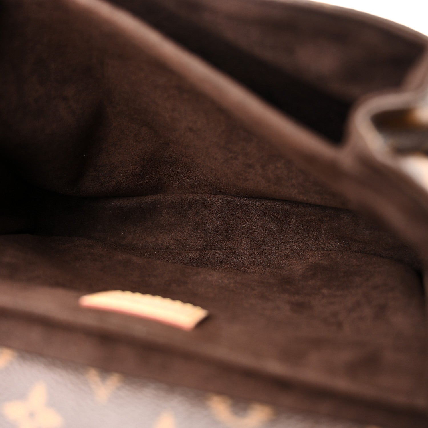 Louis Vuitton Monogram Pochette Metis 6 of 10